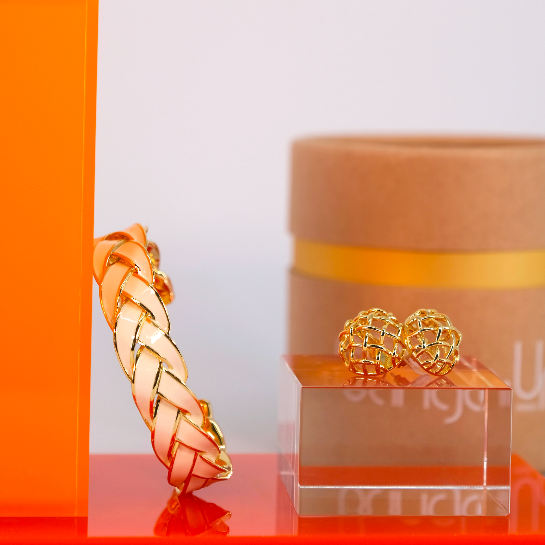 Coffret Jonc et Boucles d'oreilles Vénus - Blanc Sable et Or Light