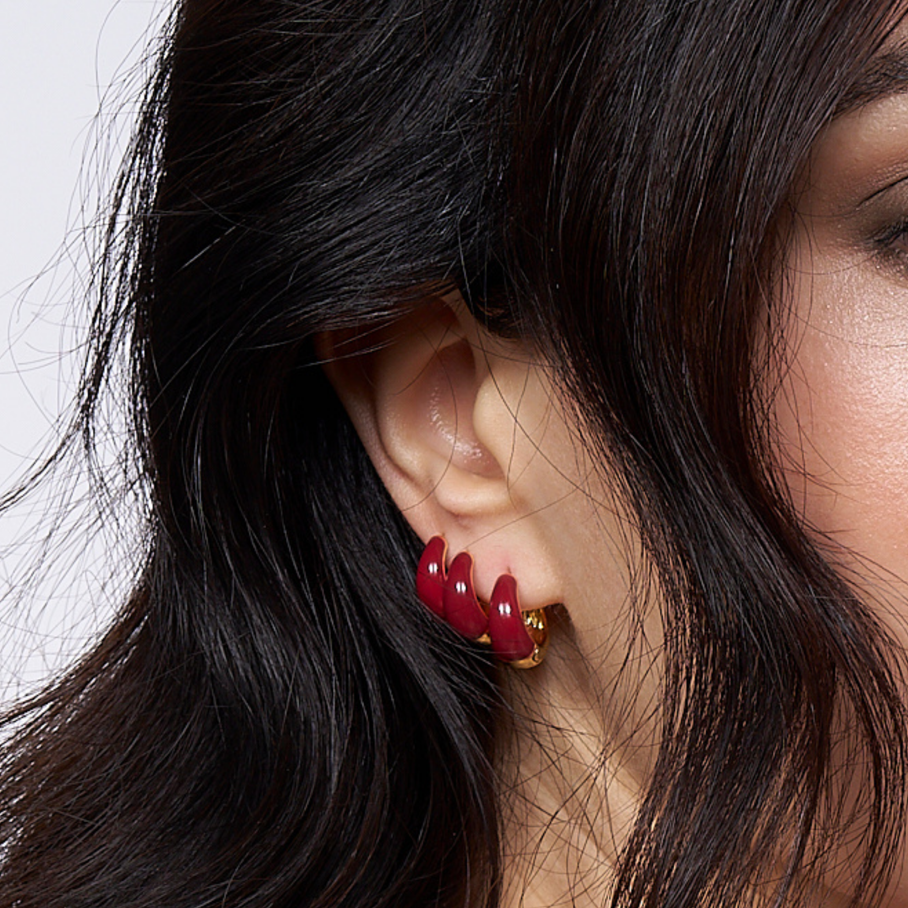 Curved Hoop Earrings - Pomegranate